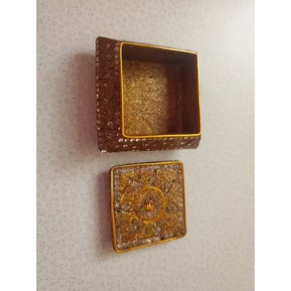 Vintage Gold‎ Jeweled  Resin Trinket Box, from India  1-1/2